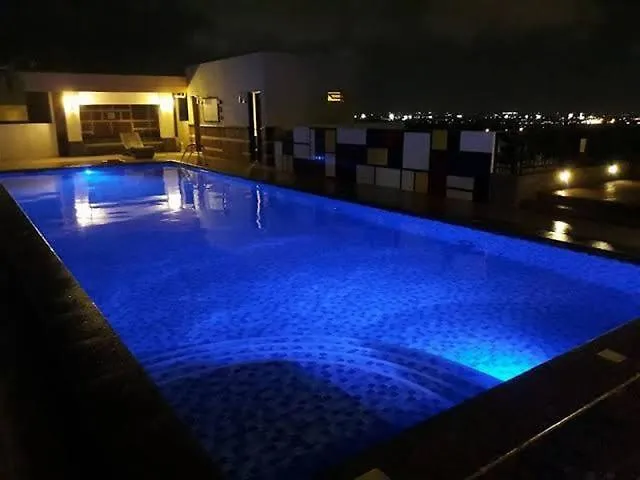 Morgan Suite Bgc Shortwalk3 Venice Mall Free Pool Gym Manila Apartment