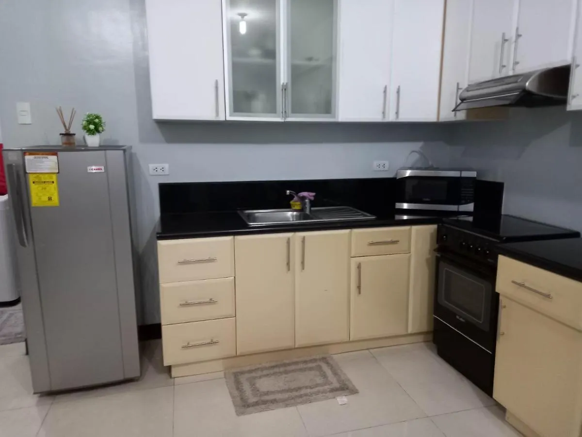 Apartment Morgan Suite Bgc Shortwalk3 Venice Mall Free Pool Gym Manila Philippines